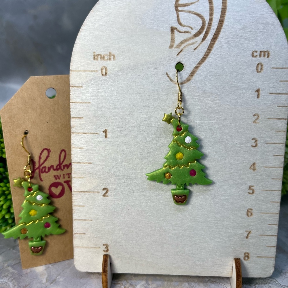 Christmas Tree polymer clay Earrings. - Picture 4 of 4